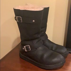 Women’s UGG leather boot